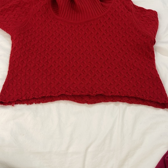 vintage red buckle foldover sweater - Picture 9 of 9